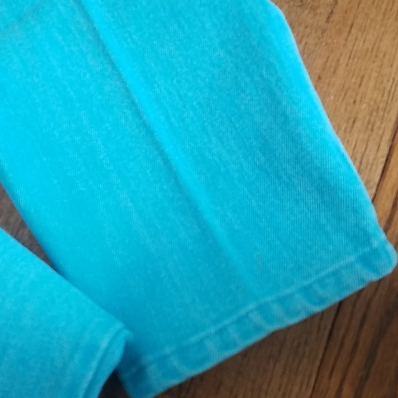 Turquoise wash high-rise jeans - Picture 7 of 8